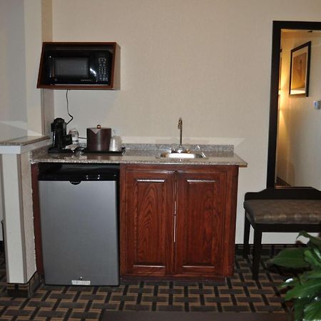 Best Western Plus Cutting Horse Inn & Suites Уэтерфорд Экстерьер фото
