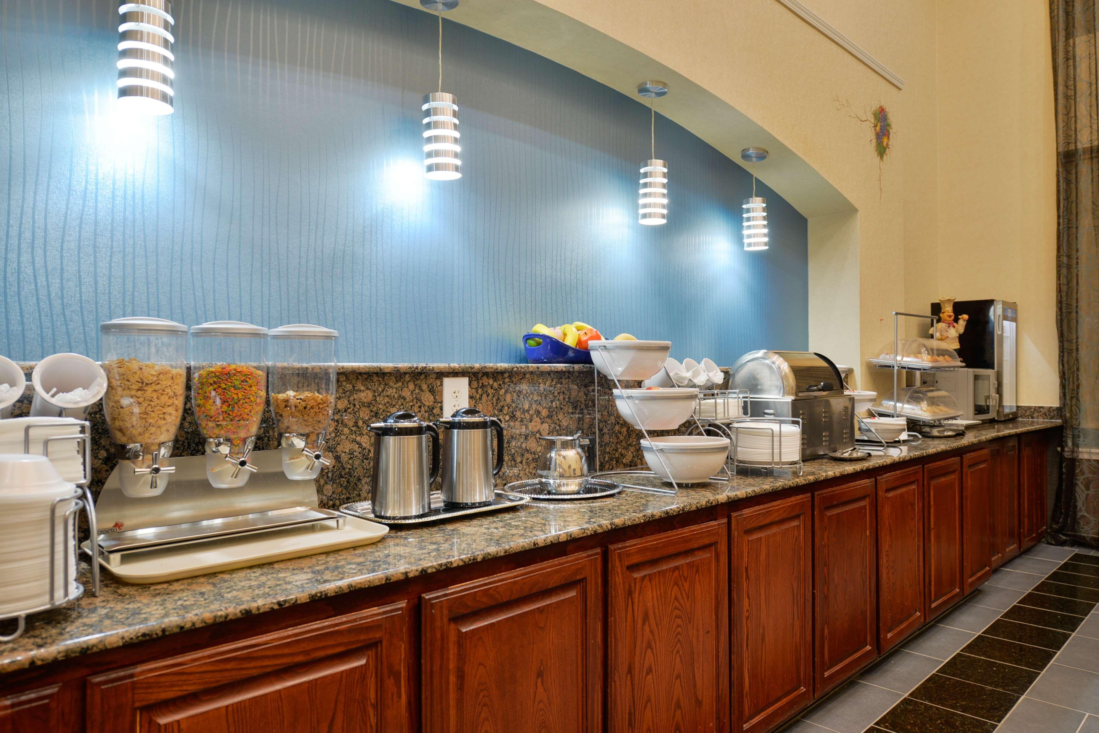 Best Western Plus Cutting Horse Inn & Suites Уэтерфорд Экстерьер фото